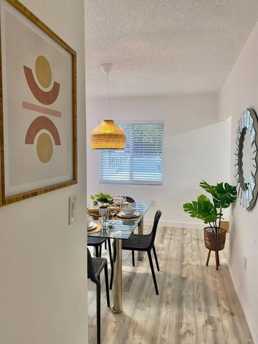 Вілла Beautiful & Relax Family House 2/1- Free Parking Маямі Екстер'єр фото